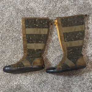 Sorel Women's Green and Brown Winter Boots